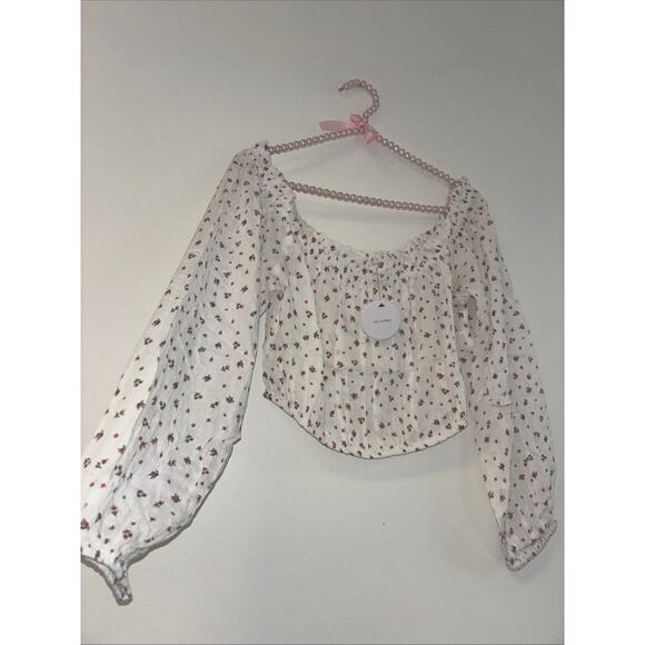 NWT Women’s Blouse Sz Lg Smocked Floral White Event Peasant Easter cottage Weste - Picture 1 of 6